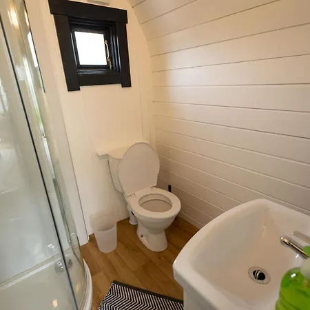 Aonach Mor Pod Villa Fort William Exterior photo